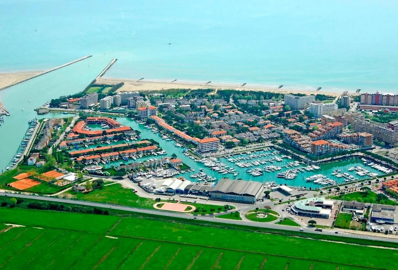 Apartmán Modern Flat, 130M From The Sea With Shared Pool Porto Santa Margherita di Caorle Itálie